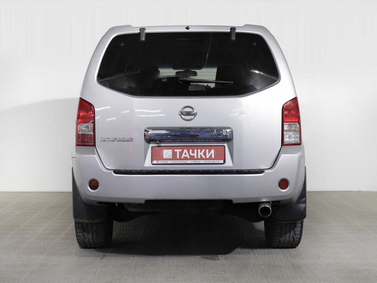 Nissan Pathfinder 2007 - фото автомобиля