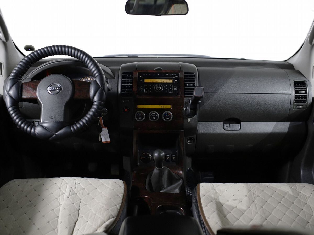 Nissan Pathfinder 2007 - фото автомобиля