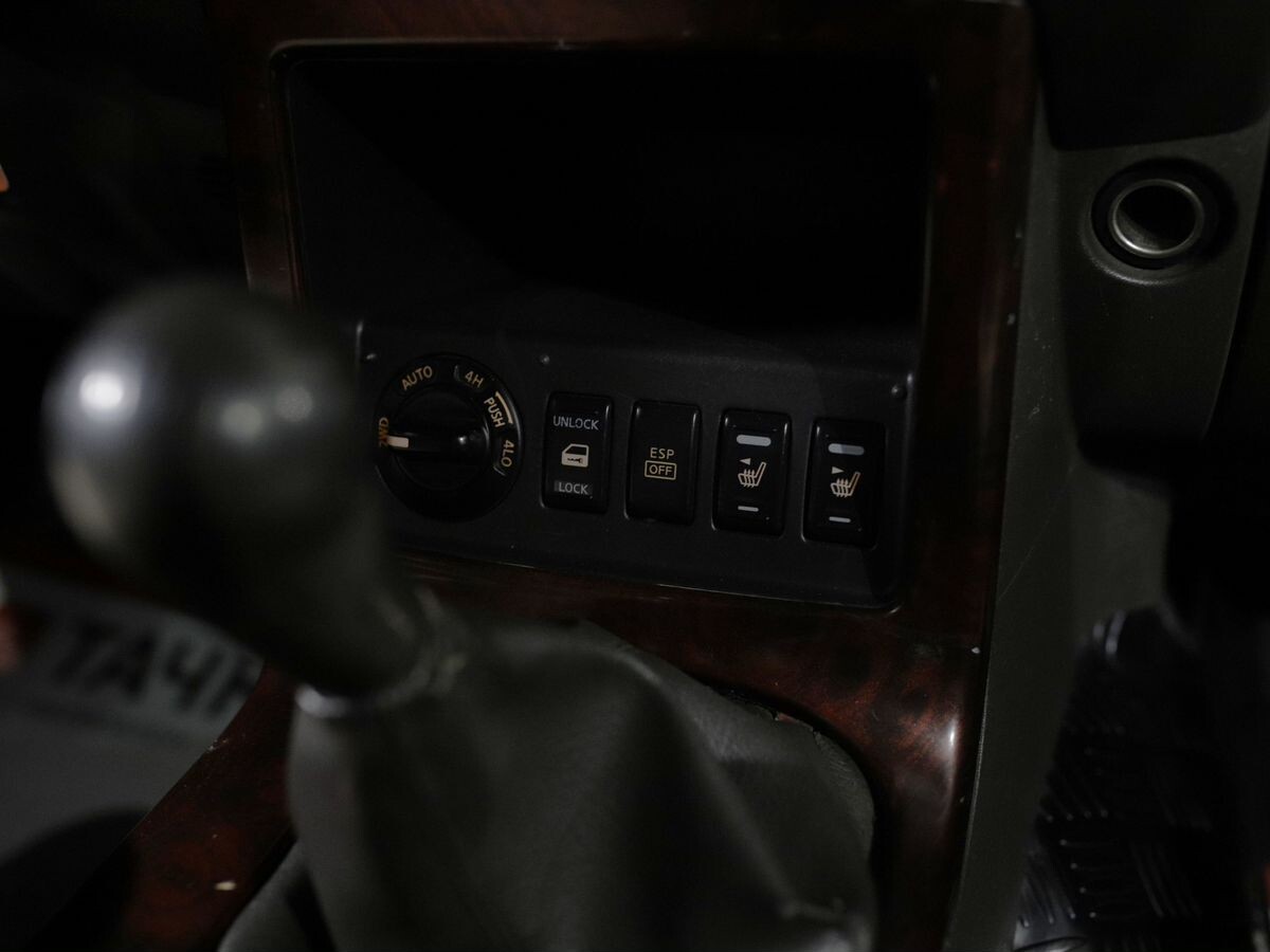 Nissan Pathfinder 2007 - фото автомобиля