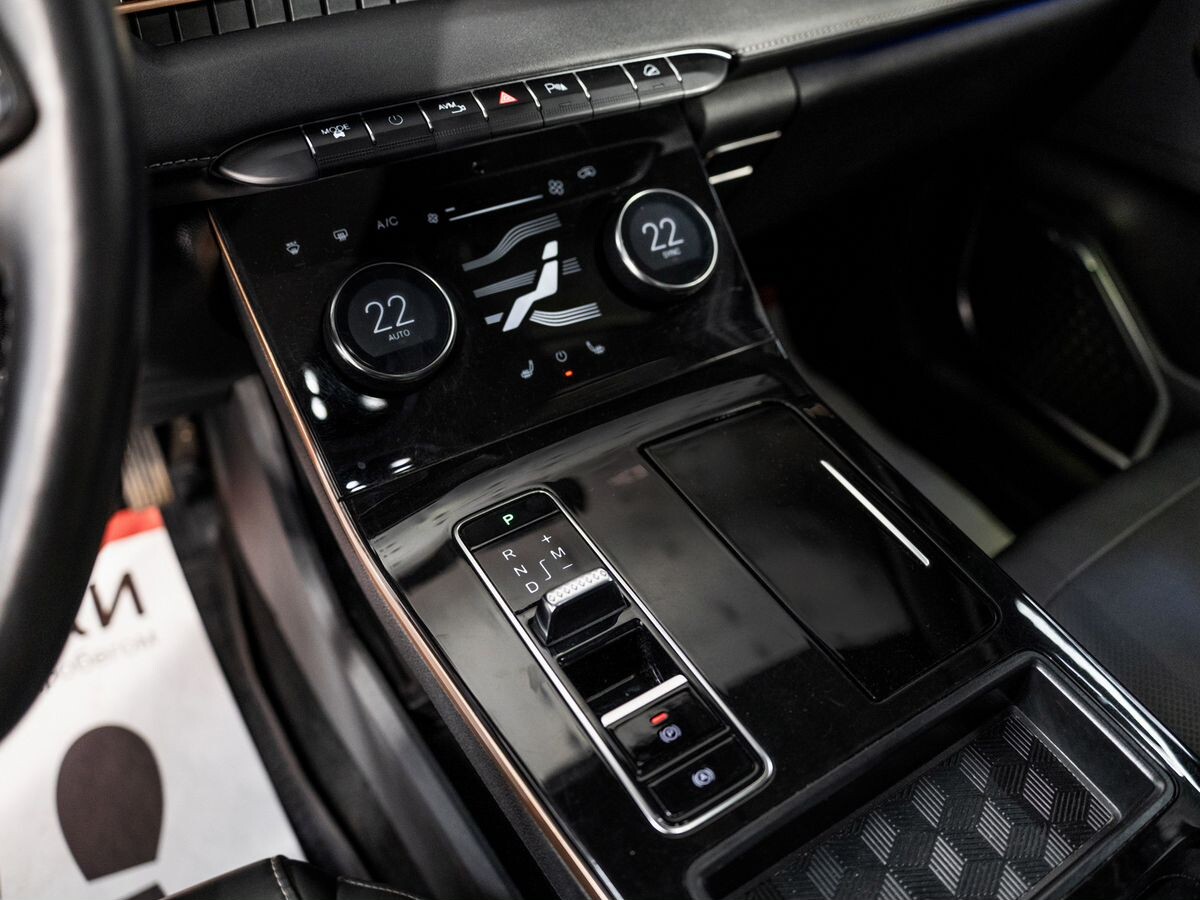 Exeed LX 2022 - фото автомобиля