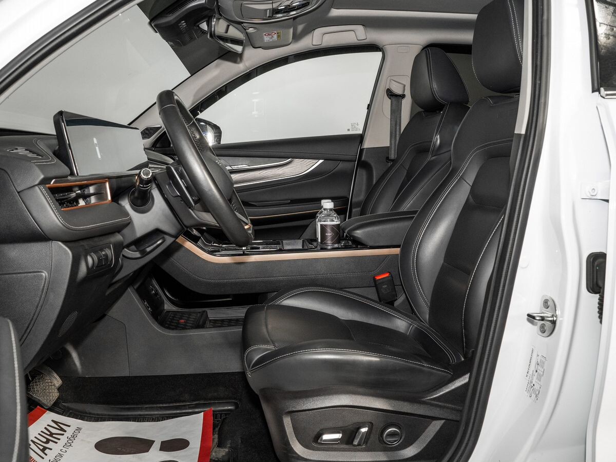 Exeed LX 2022 - фото автомобиля