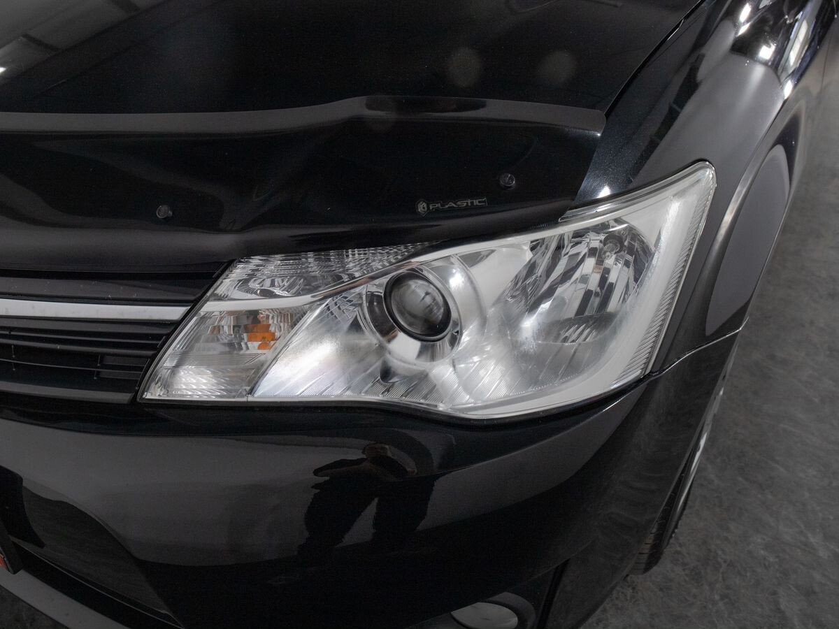 Toyota Corolla 2014 - фото автомобиля