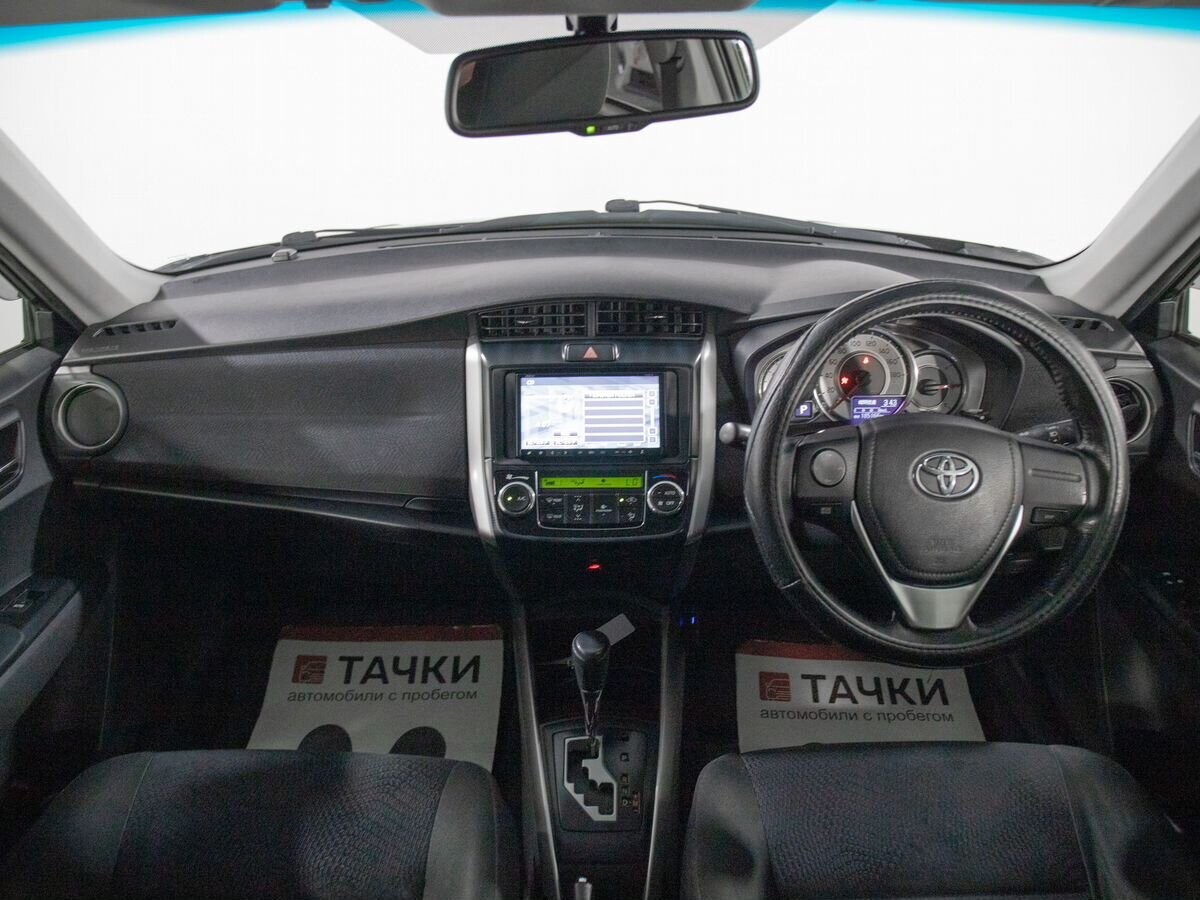 Toyota Corolla 2014 - фото автомобиля