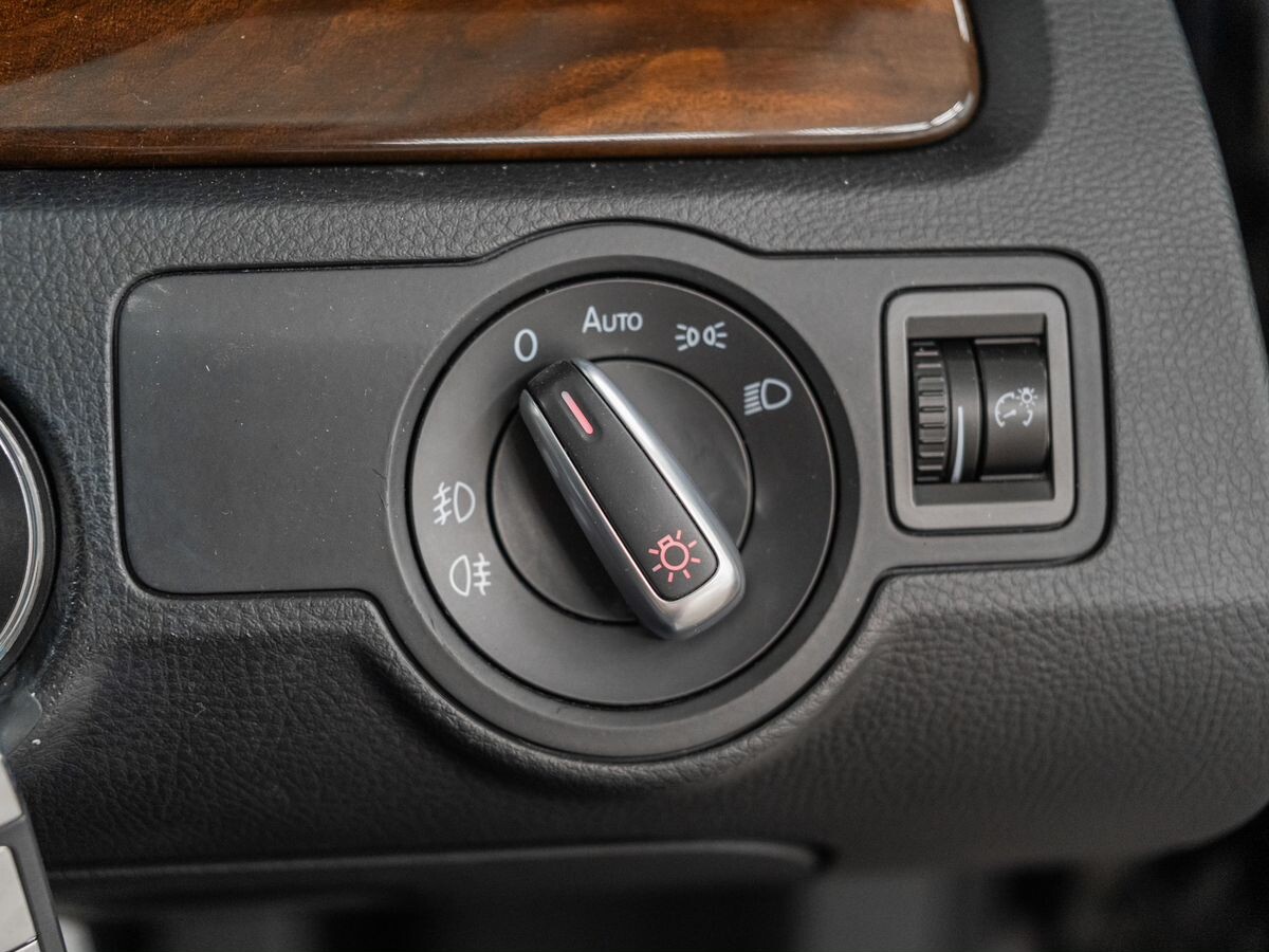 Volkswagen Passat 2014 - фото автомобиля