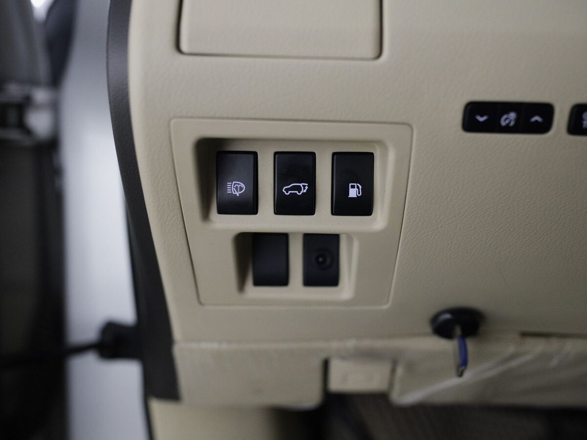 Lexus RX 2010 - фото автомобиля