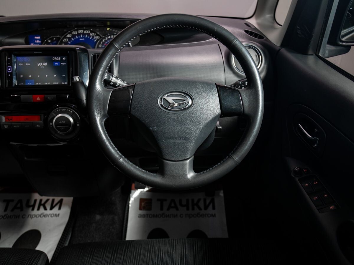 Daihatsu Tanto 2013 - фото автомобиля