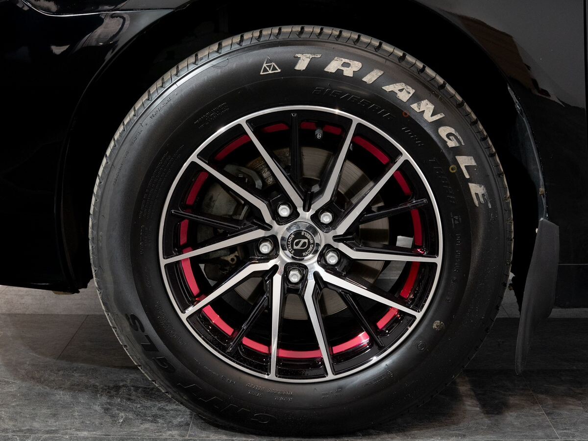 Toyota Camry 2010 - фото автомобиля