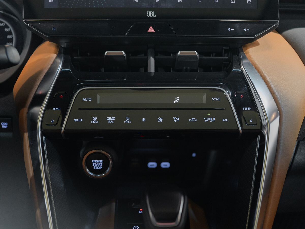 Toyota Venza 2022 - фото автомобиля