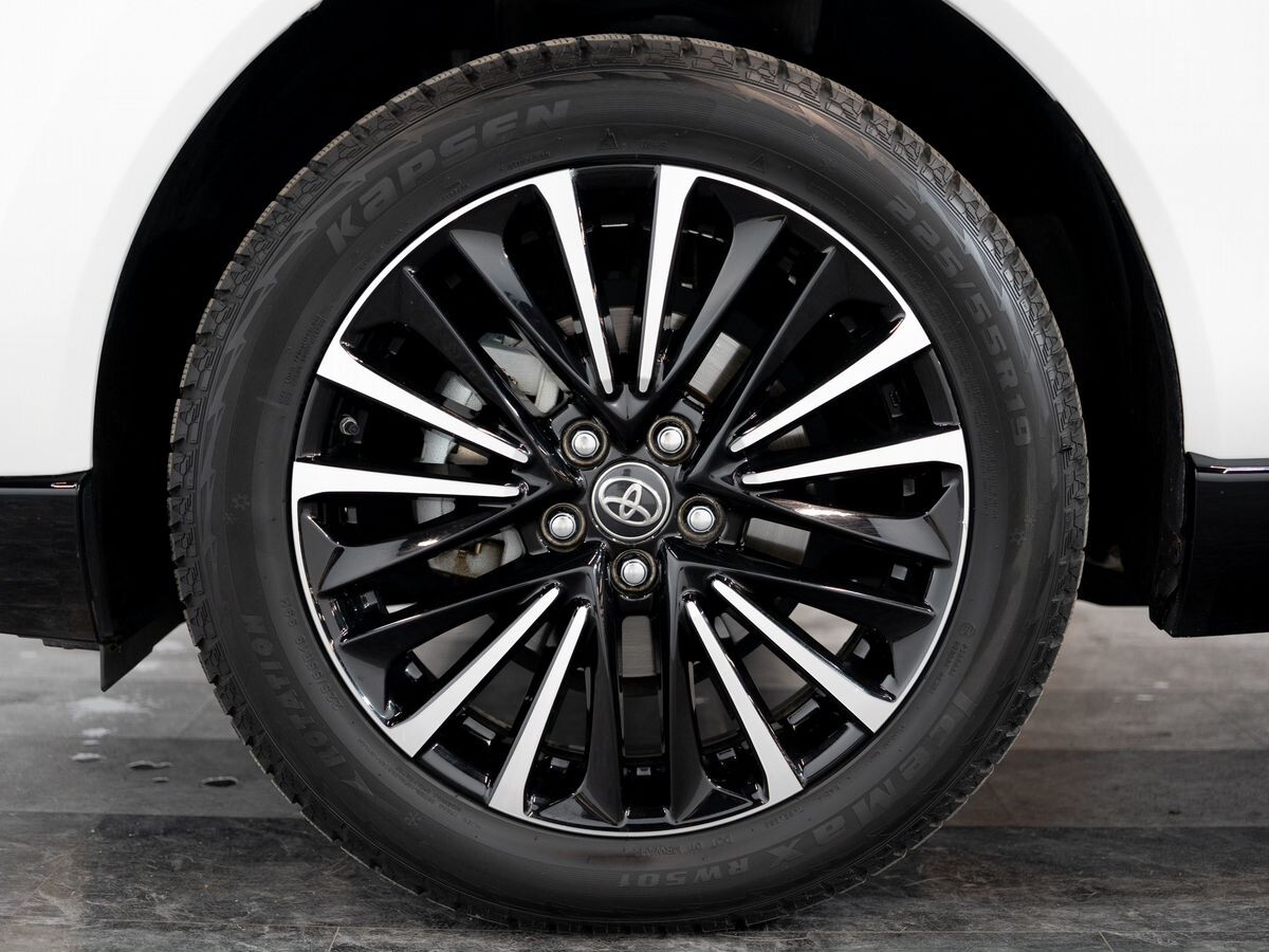 Toyota Venza 2022 - фото автомобиля