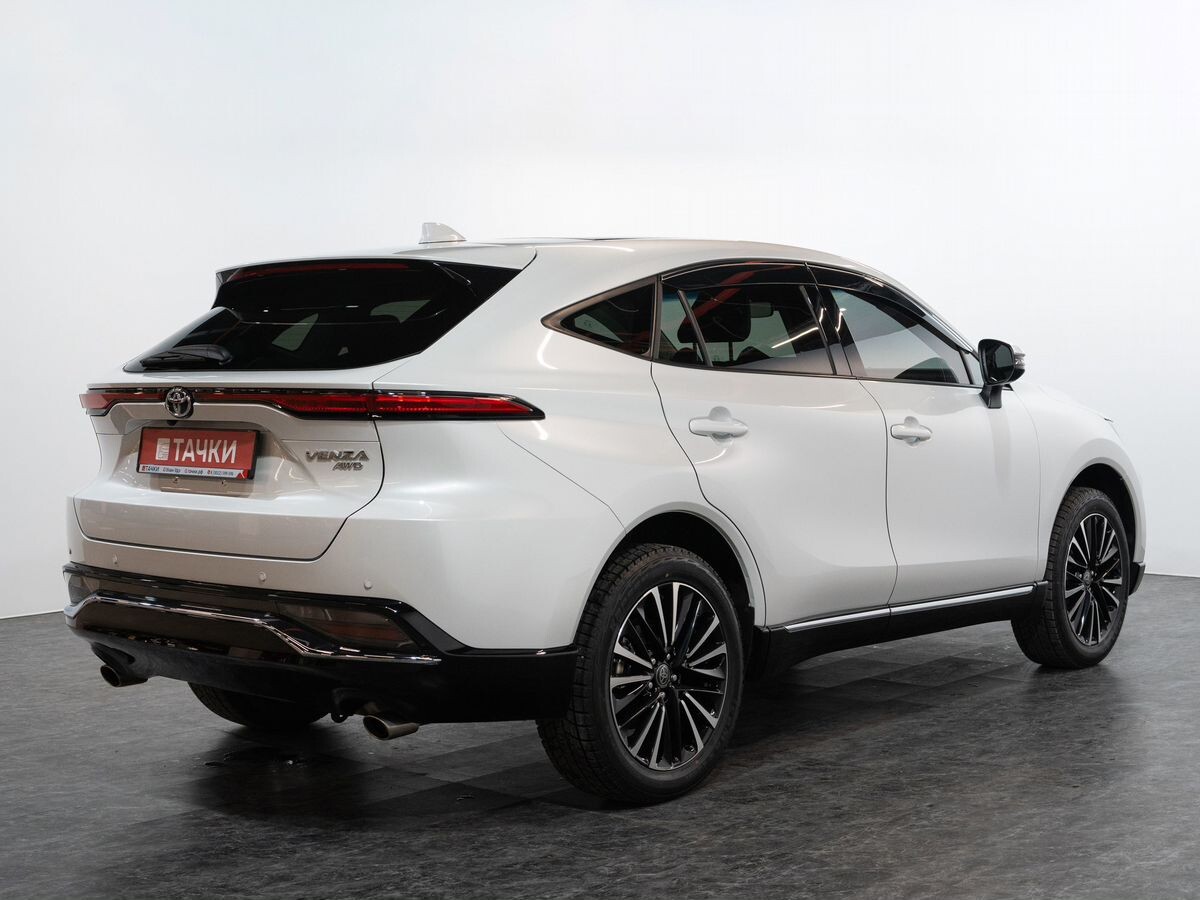 Toyota Venza 2022 - фото автомобиля