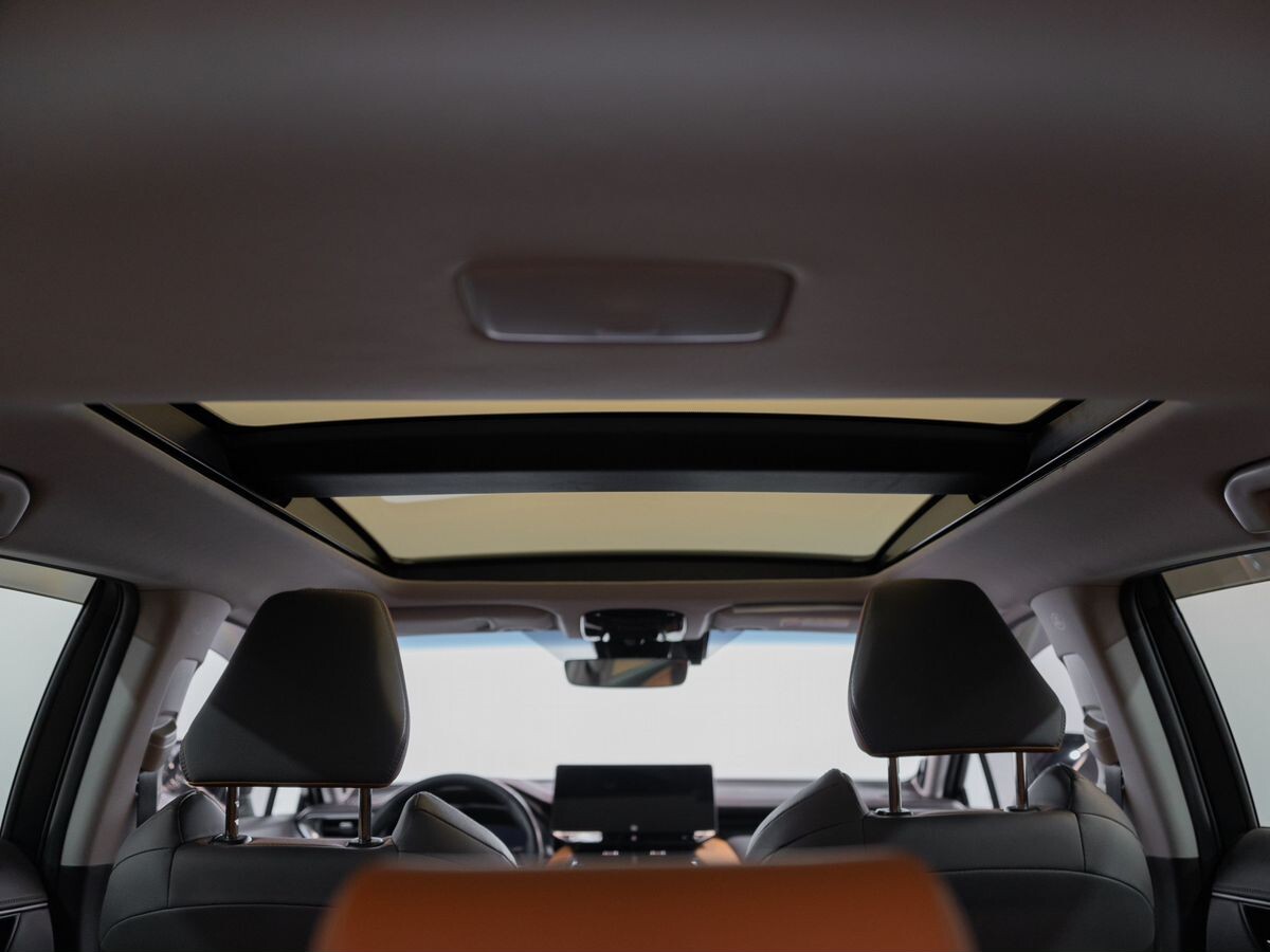 Toyota Venza 2022 - фото автомобиля