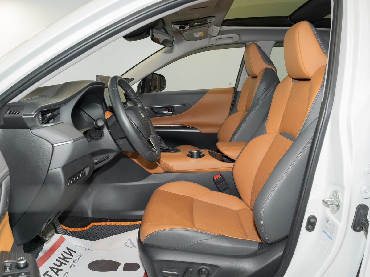 Toyota Venza 2022 - фото автомобиля