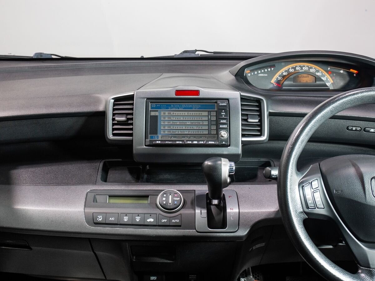 Honda Freed 2008 - фото автомобиля