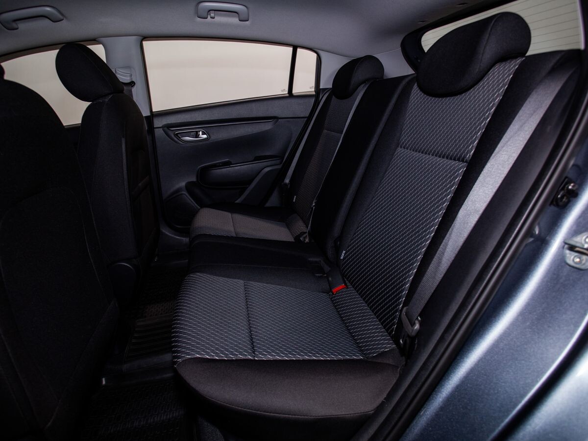 Kia Rio 2019 - фото автомобиля