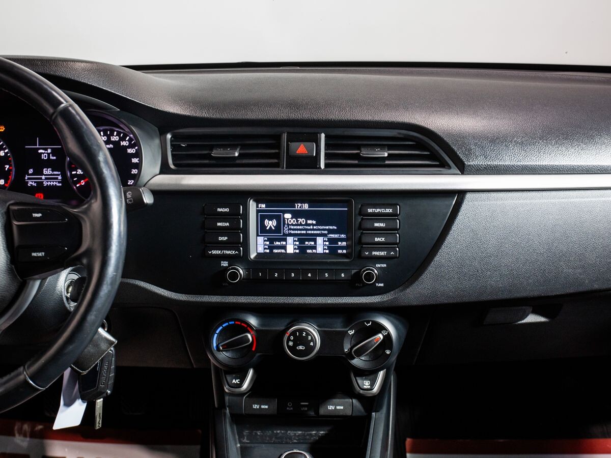 Kia Rio 2019 - фото автомобиля