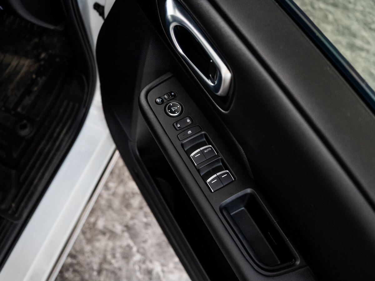 Honda Stepwgn 2024 - фото автомобиля