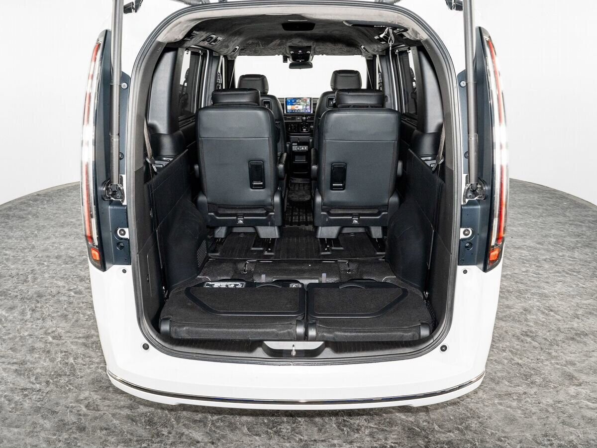 Honda Stepwgn 2024 - фото автомобиля