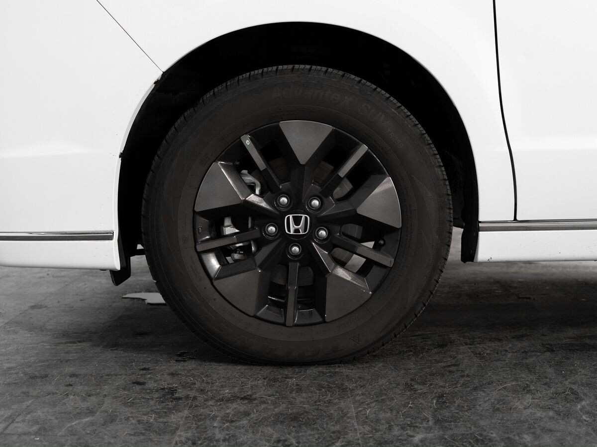 Honda Stepwgn 2024 - фото автомобиля