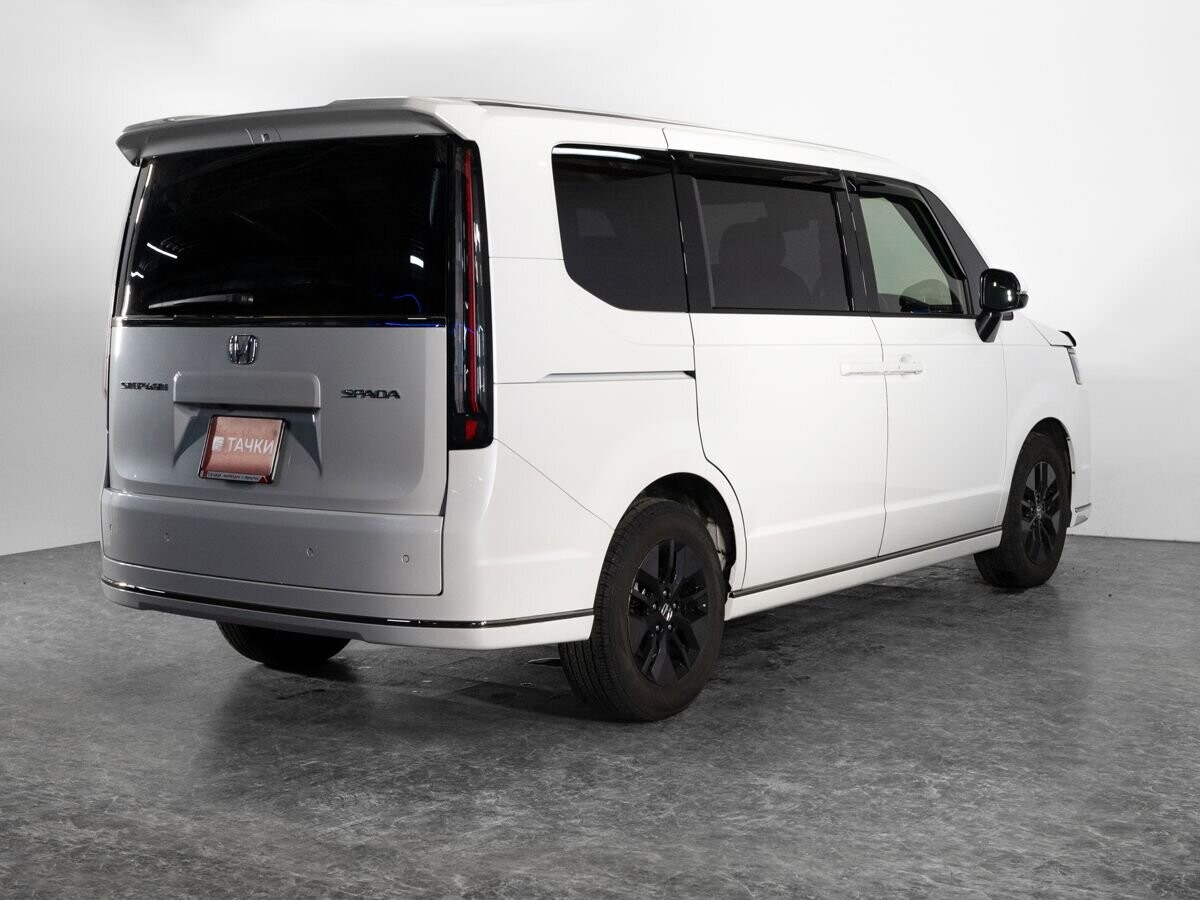 Honda Stepwgn 2024 - фото автомобиля
