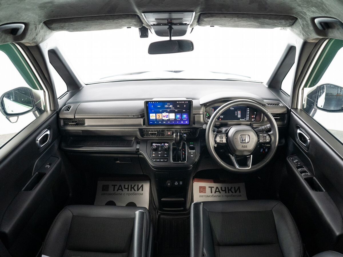 Honda Stepwgn 2024 - фото автомобиля