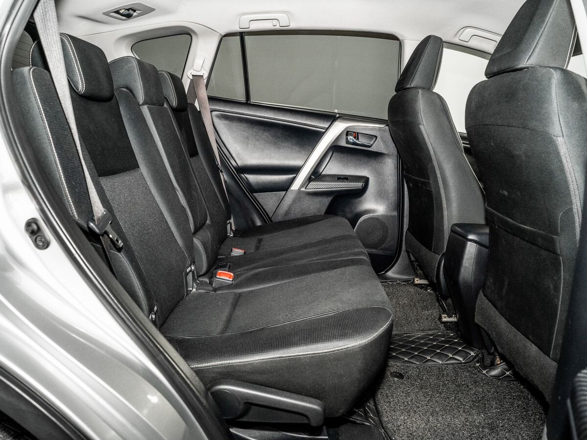 Toyota RAV4 2013 - фото автомобиля