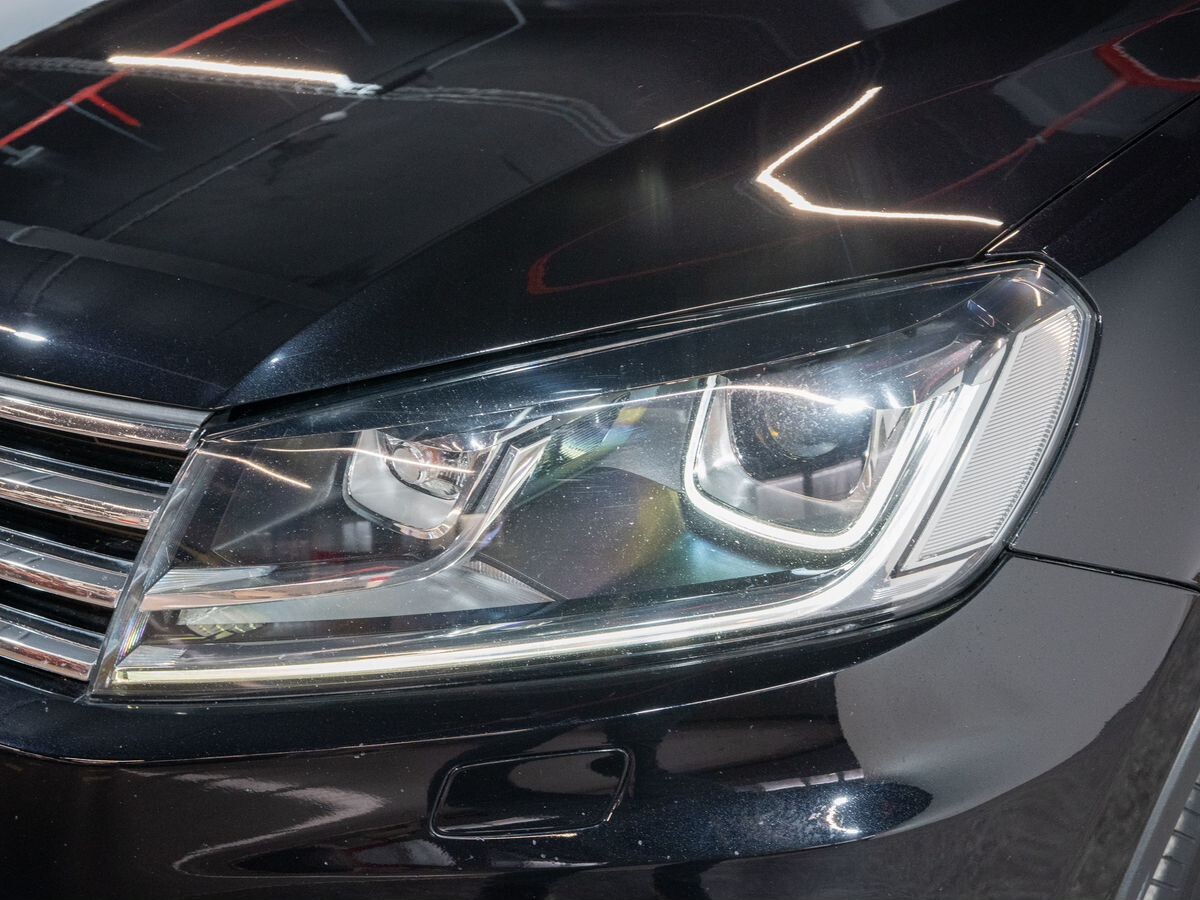 Volkswagen Touareg 2016 - фото автомобиля