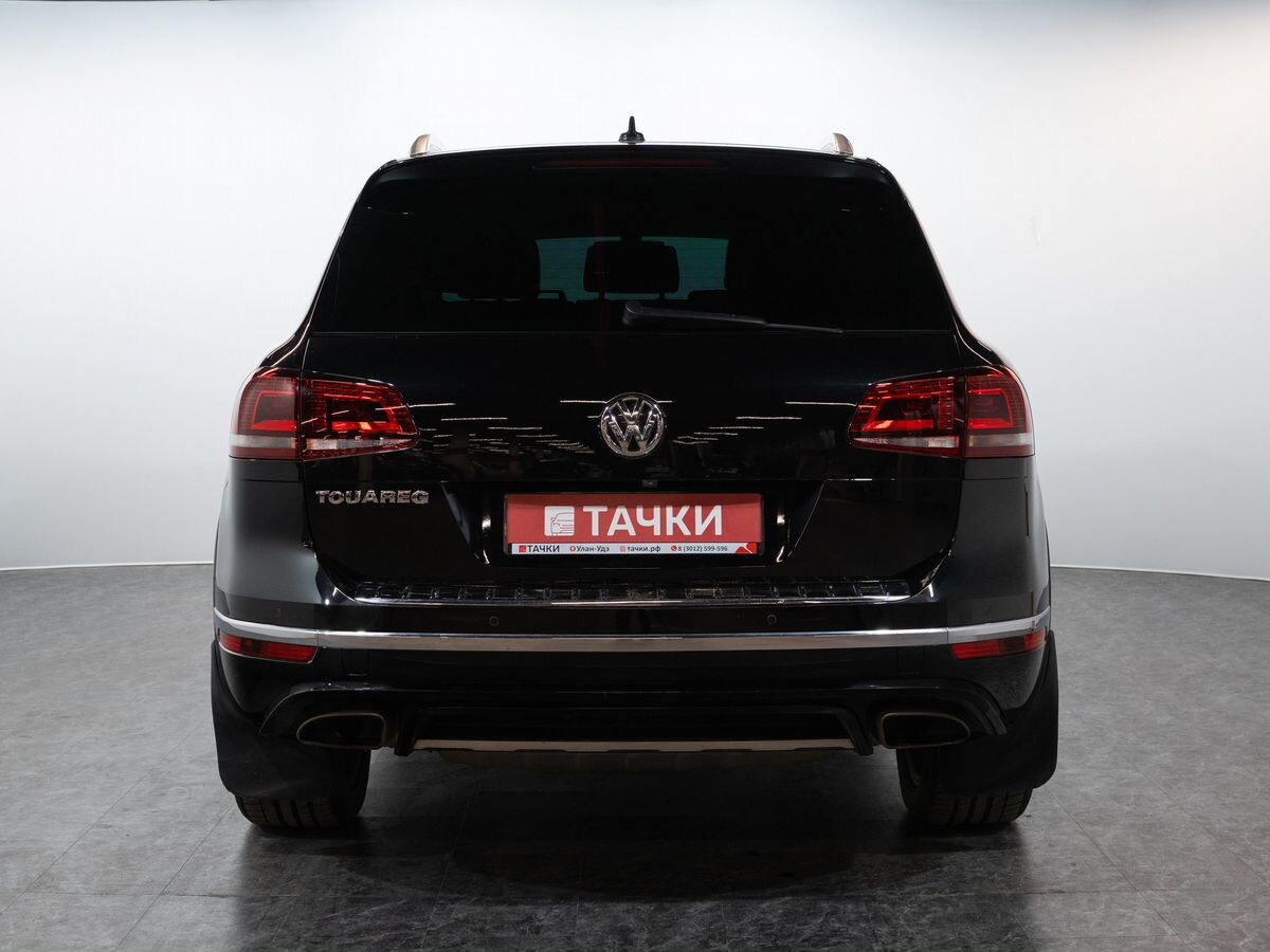 Volkswagen Touareg 2016 - фото автомобиля