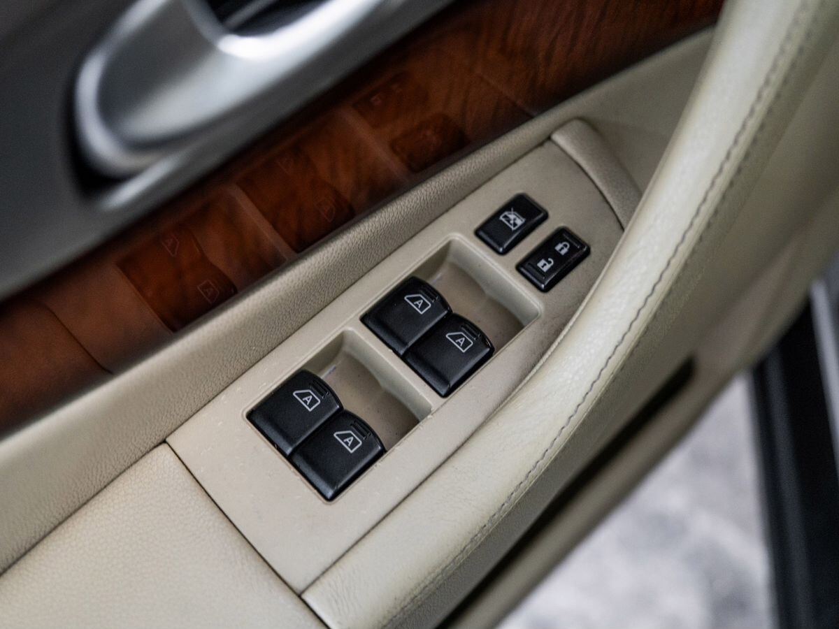 Infiniti FX 2012 - фото автомобиля