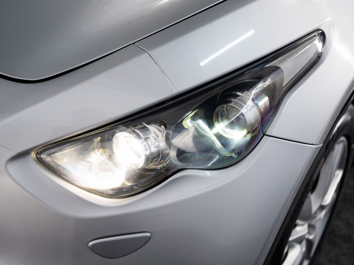 Infiniti FX 2012 - фото автомобиля