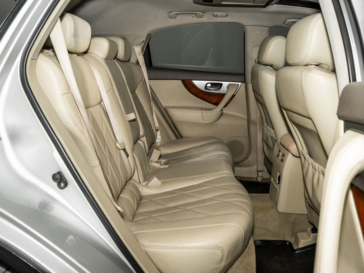 Infiniti FX 2012 - фото автомобиля