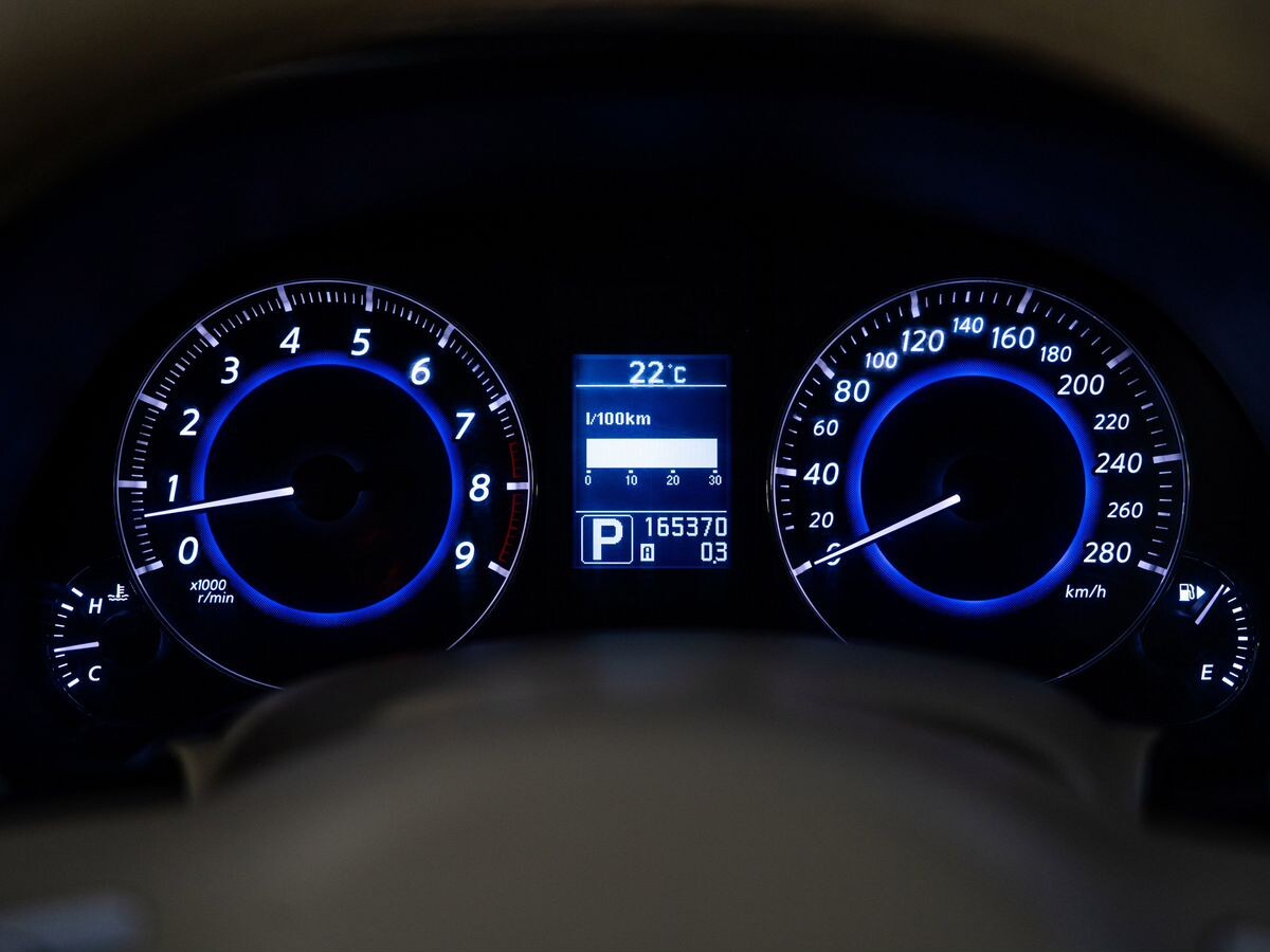 Infiniti FX 2012 - фото автомобиля