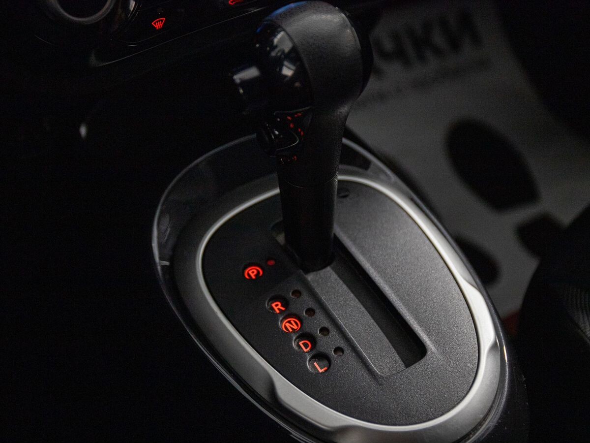 Nissan Juke 2018 - фото автомобиля