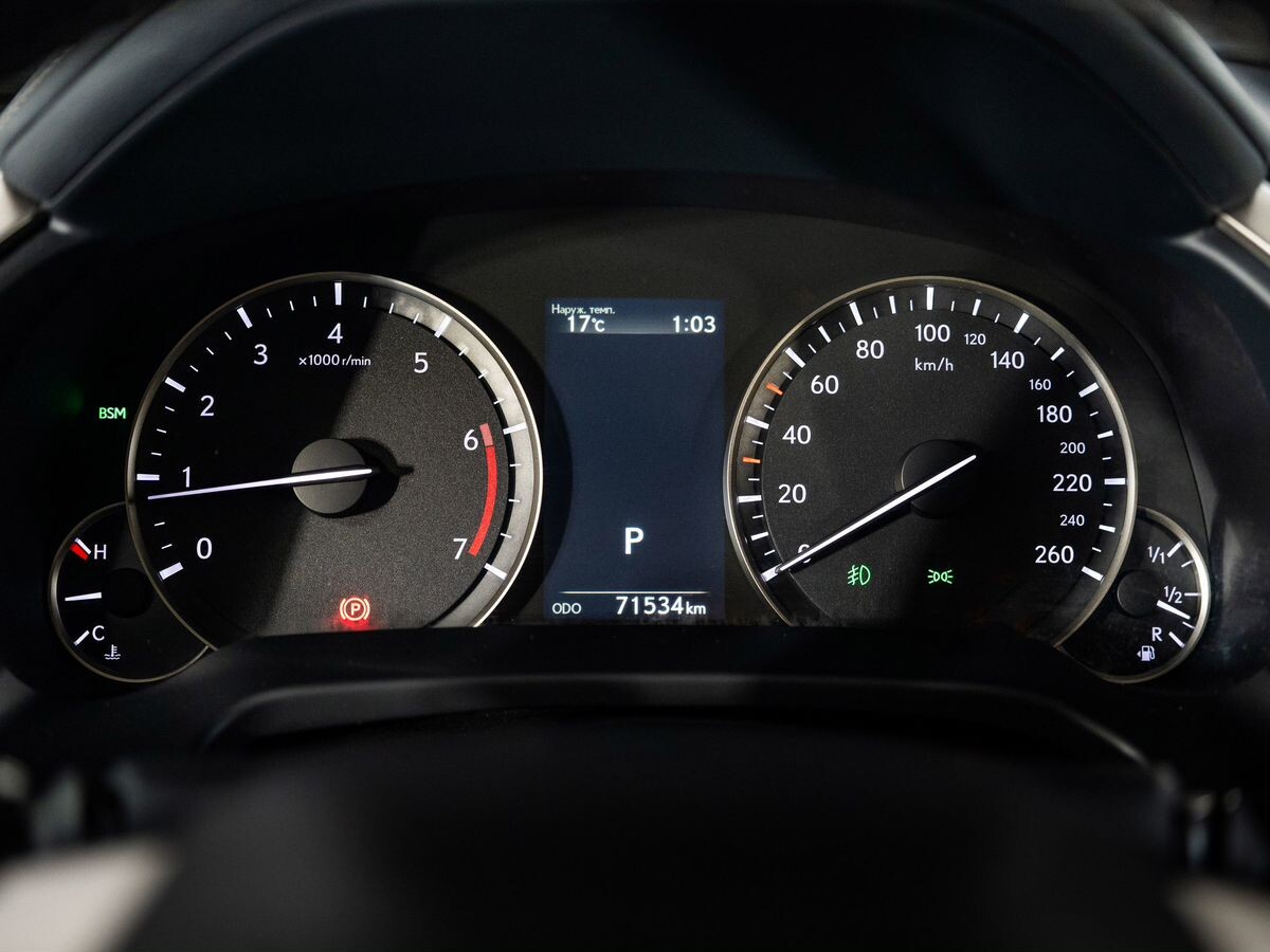 Lexus RX 2021 - фото автомобиля