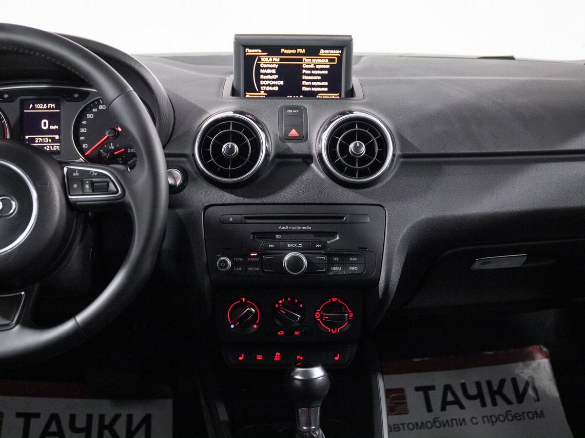 Audi A1 2012 - фото автомобиля