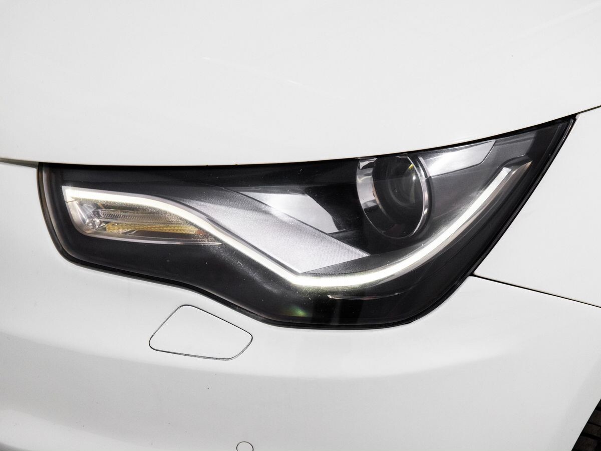 Audi A1 2012 - фото автомобиля