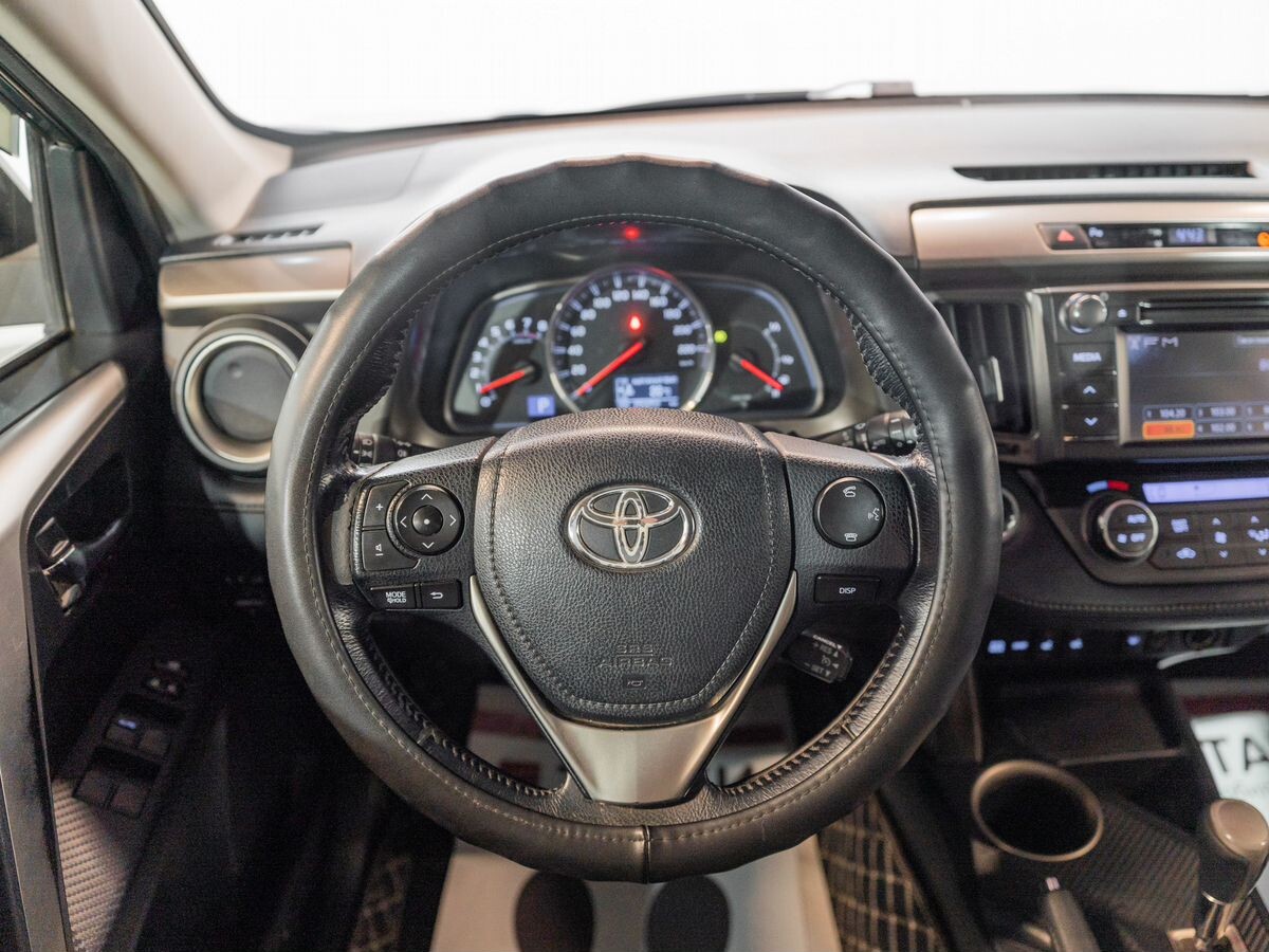 Toyota RAV4 2013 - фото автомобиля
