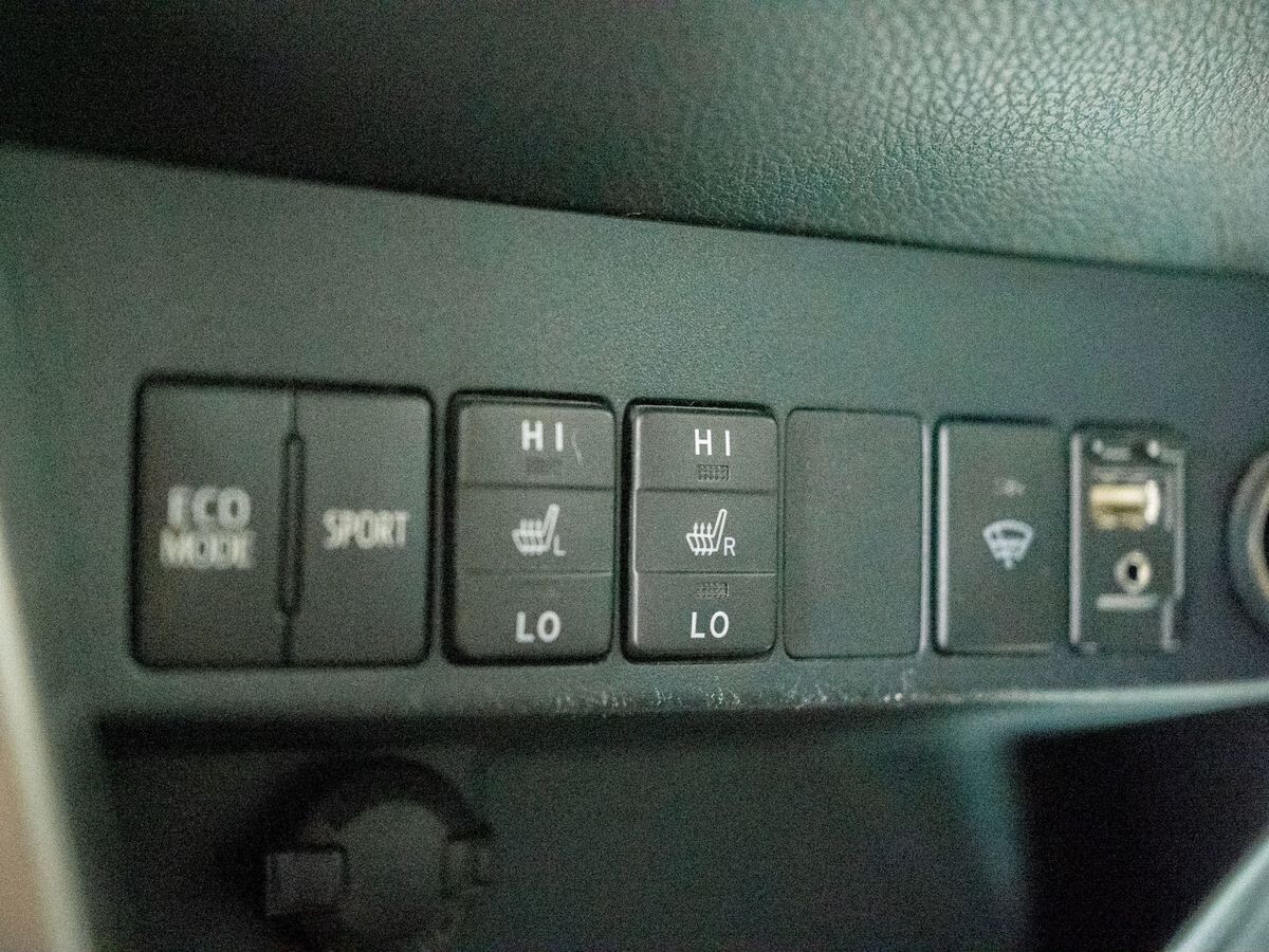 Toyota RAV4 2013 - фото автомобиля