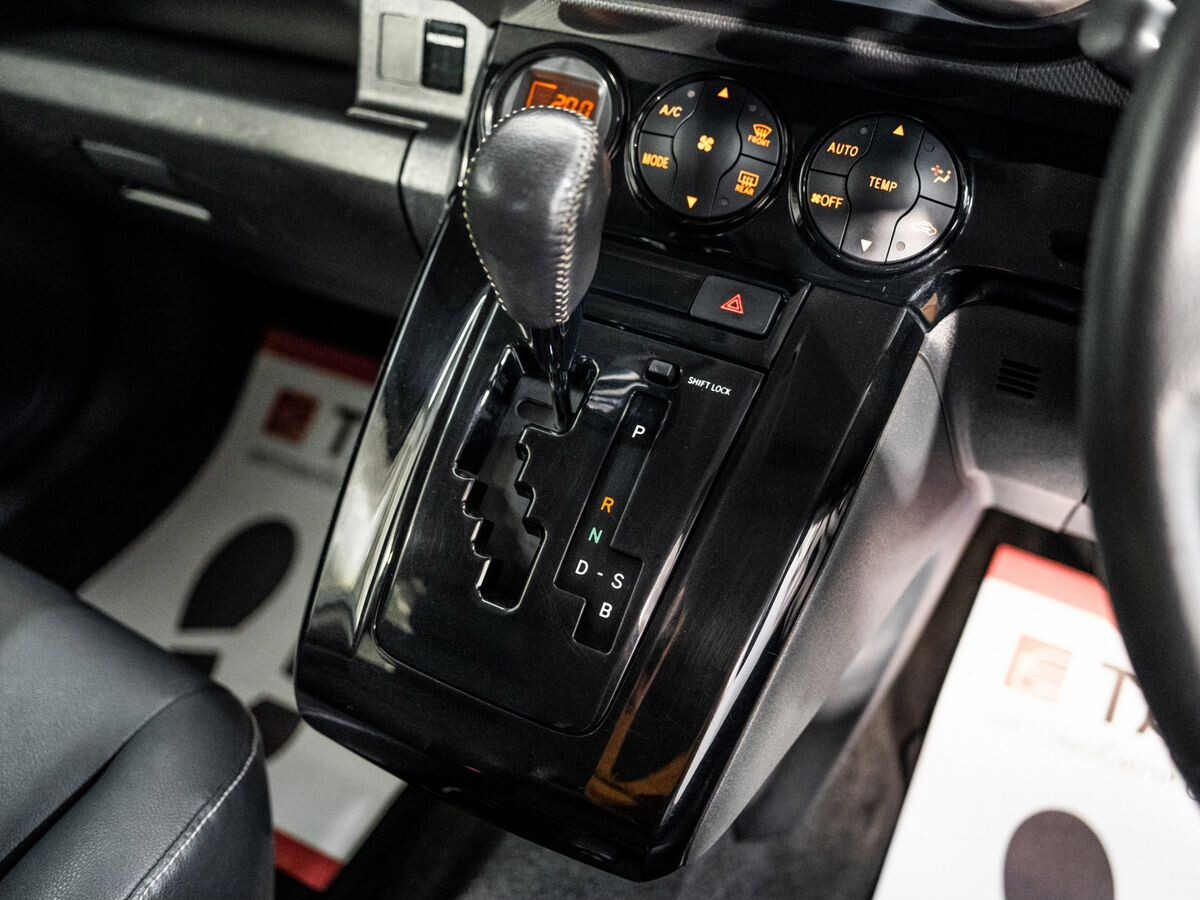 Toyota Corolla Rumion 2012 - фото автомобиля