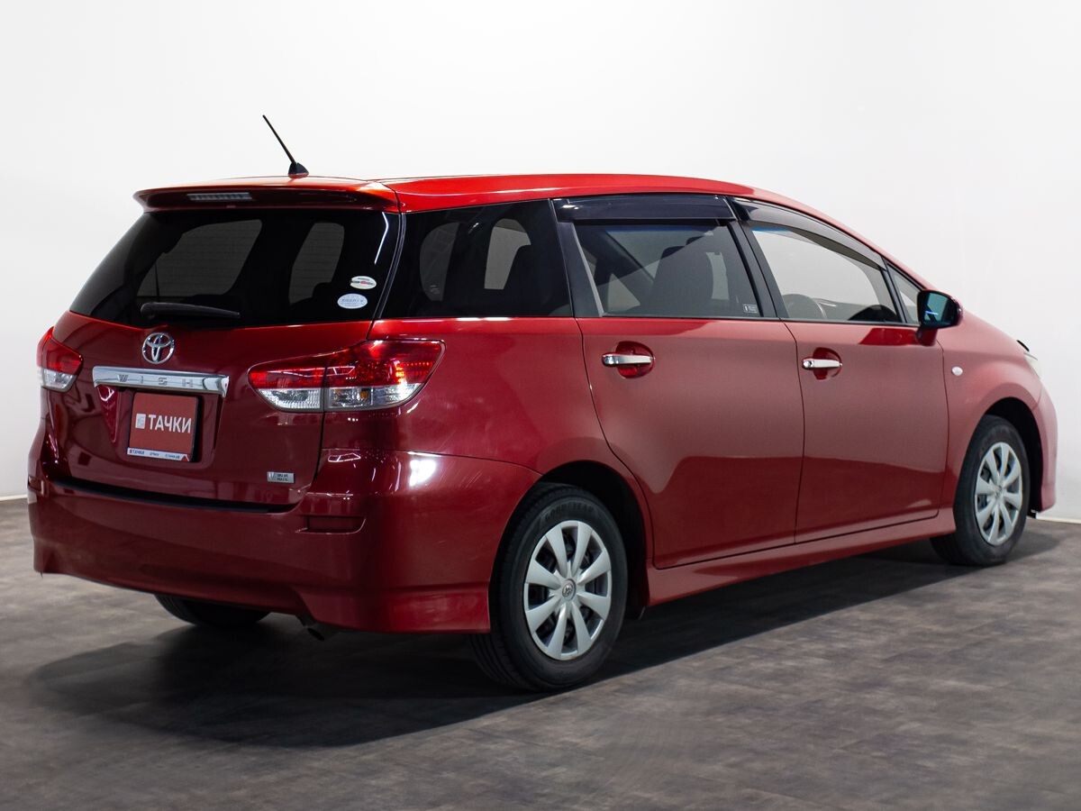 Toyota Wish 2011 - фото автомобиля