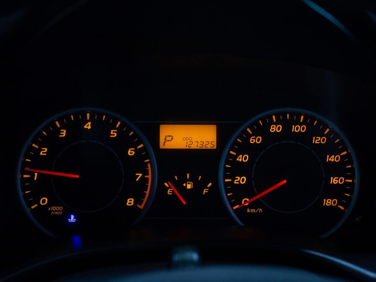 Toyota Wish 2011 - фото автомобиля