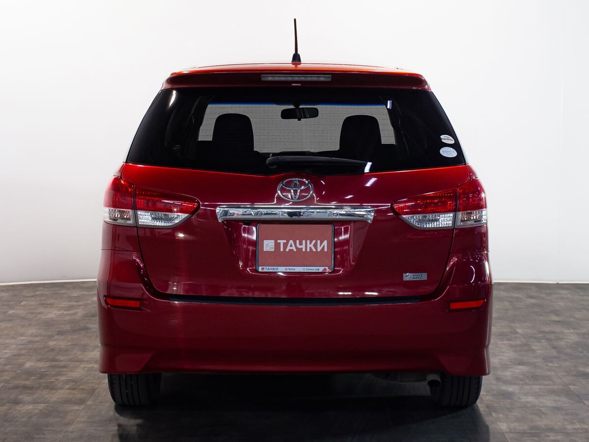 Toyota Wish 2011 - фото автомобиля