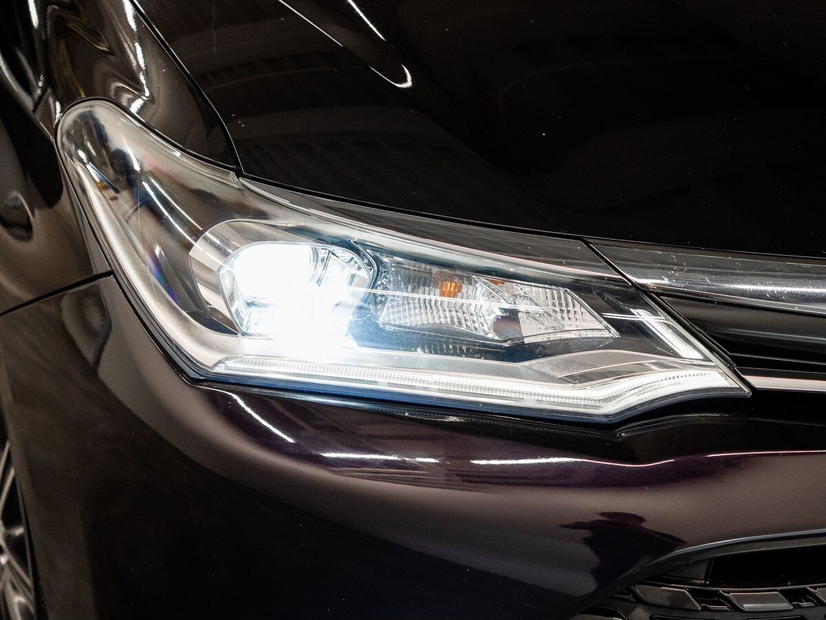 Toyota Corolla 2016 - фото автомобиля