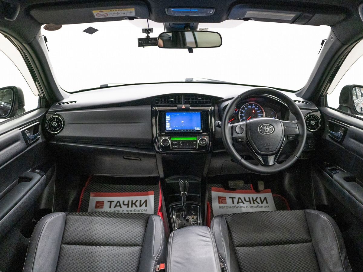 Toyota Corolla 2016 - фото автомобиля