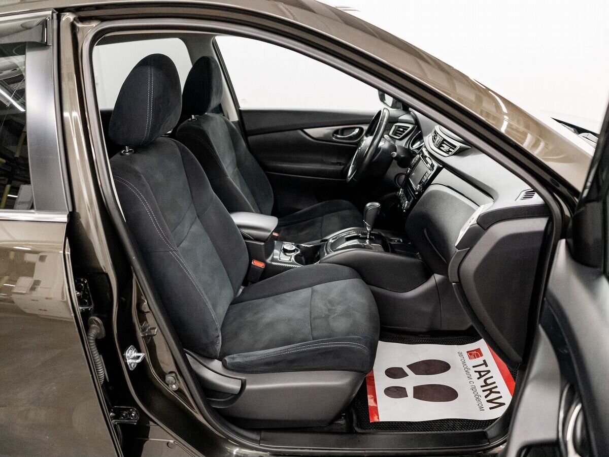 Nissan X-Trail 2017 - фото автомобиля