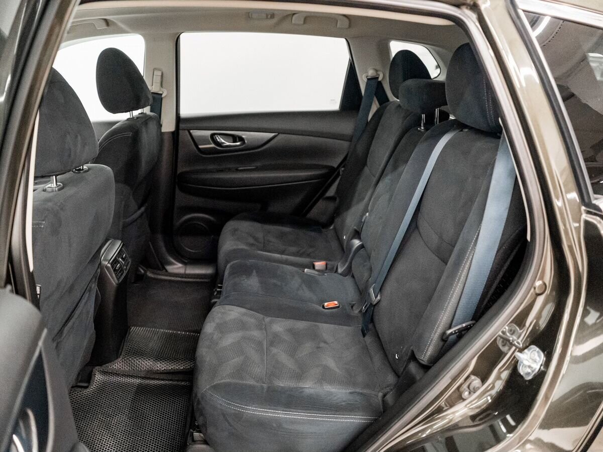 Nissan X-Trail 2017 - фото автомобиля