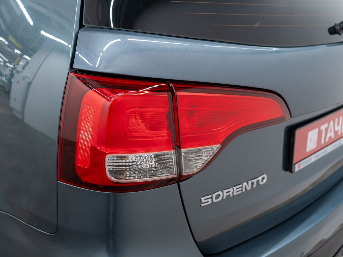 Kia Sorento 2015 - фото автомобиля