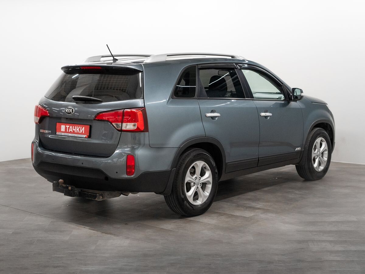 Kia Sorento 2015 - фото автомобиля