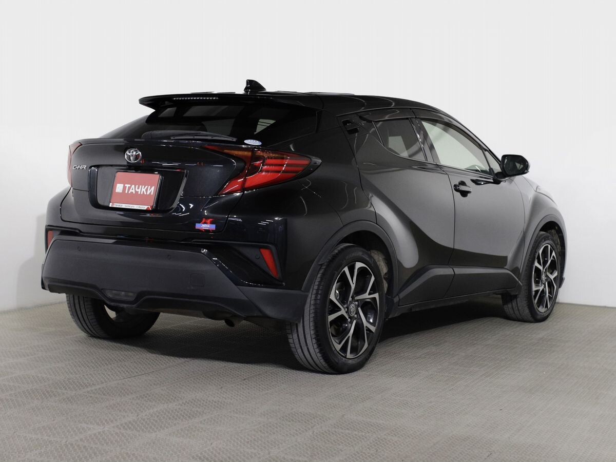 Toyota C-HR 2019 - фото автомобиля