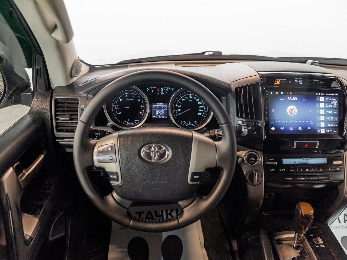 Toyota Land Cruiser 2008 - фото автомобиля