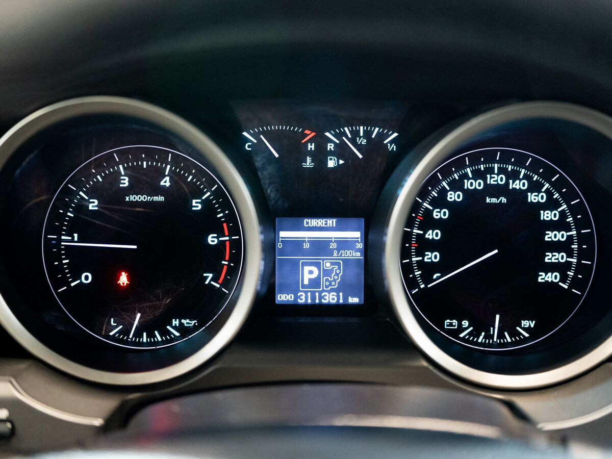 Toyota Land Cruiser 2008 - фото автомобиля